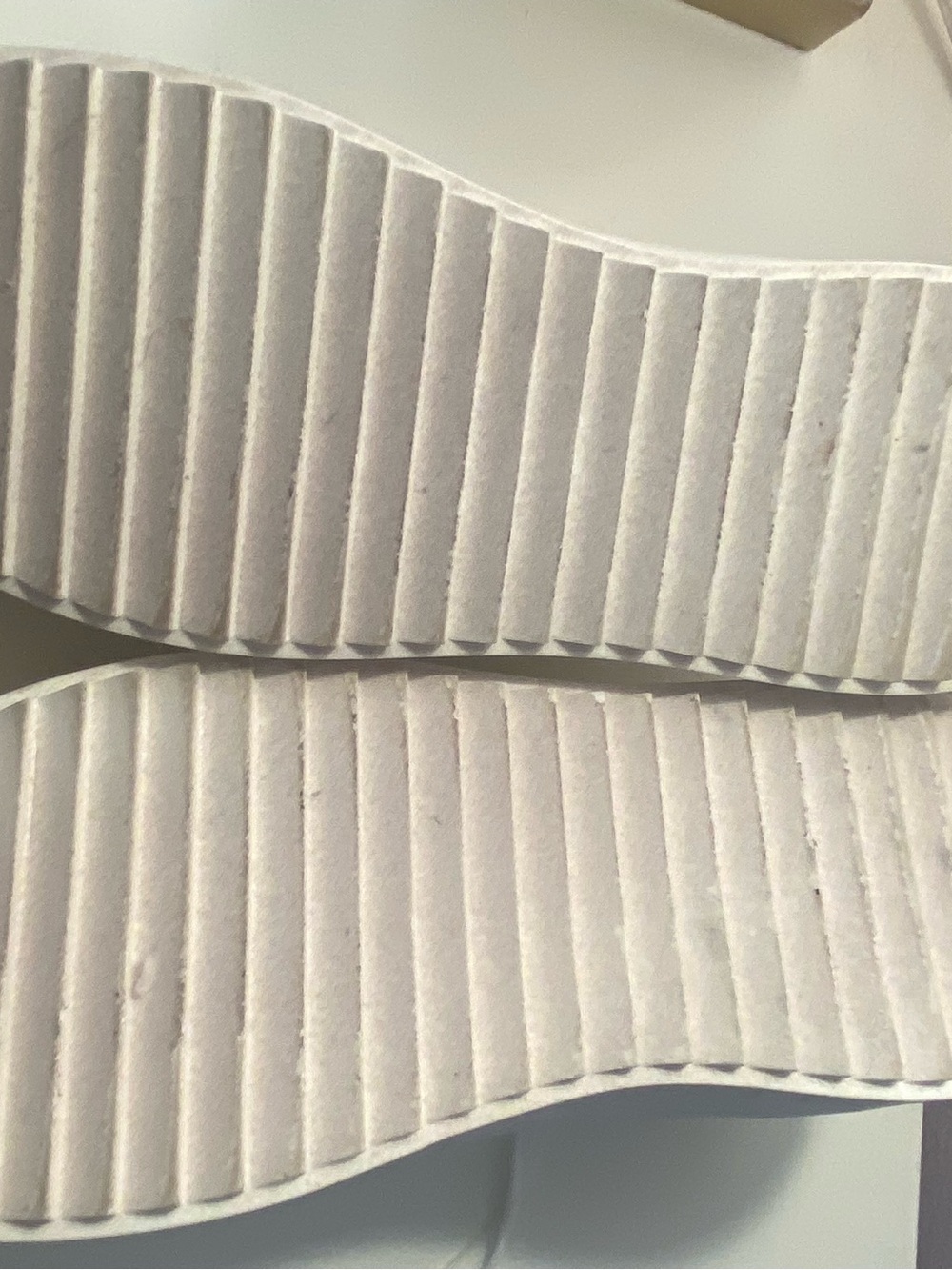 Steve Madden White Women’s Low-Top Casual Sneakers - Picture 6 of 7